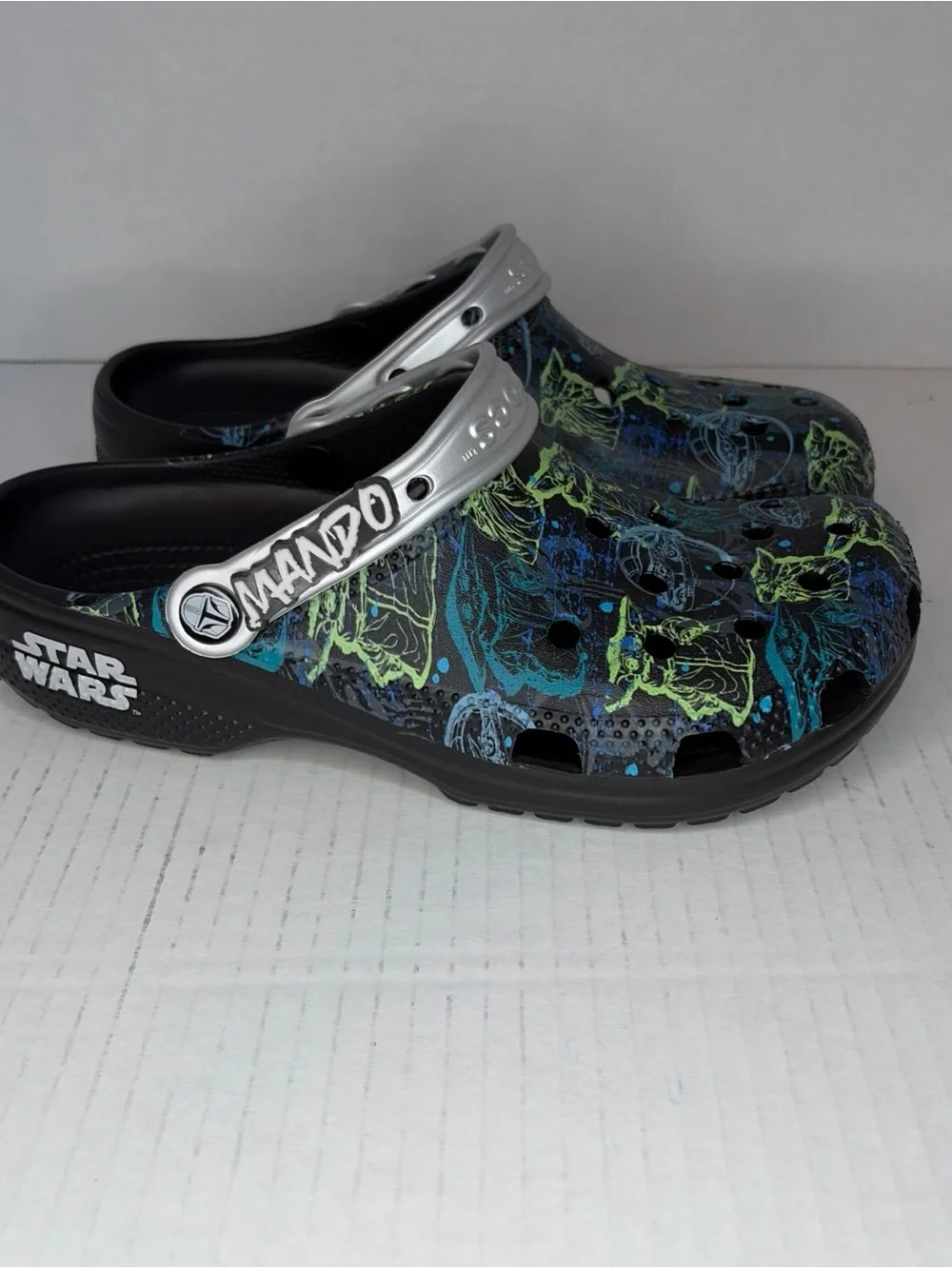 CROCS Star Wars Disney Mandalorian The Child Clogs M 7/ W 9 Lucasfilm Ltd